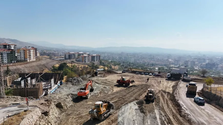 Hamdi Başaran Caddesi 30 Metreye Genişliyor: Elazığ’da Ulaşım Modernleşiyor
