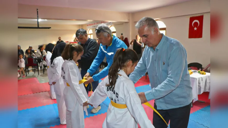 Çiftelerli Minik Taekwondocular İlk Kuşaklarını Alarak Terfi Etti