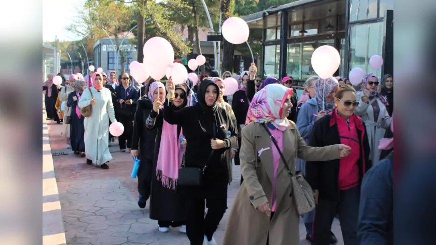 Meme Kanserine “Pembe Kurdele”yle Farkındalık: Anne Şehir’den Anlamlı Etkinlik