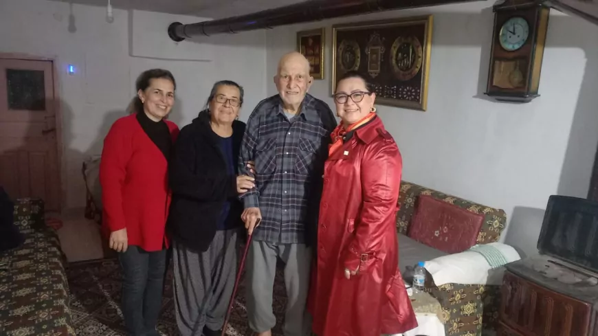 CHP Seyitgazi’den Doğançayır’a Ziyaret: “Dayanışma Ruhuyla Umudu Büyütüyoruz”