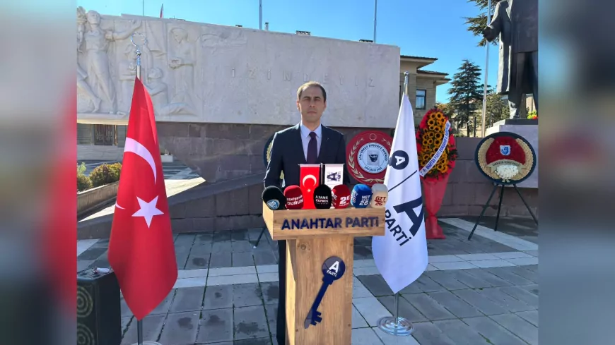 Anahtar Parti Eskişehir İl Başkanı Çağlar Ölce: “Cumhuriyet, Birlikte Başarırız Diyenlerin Eseridir”