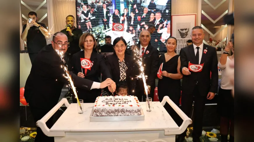 Eskişehir’de Cumhuriyet Gecesi Büyük Coşkuyla Kutlandı