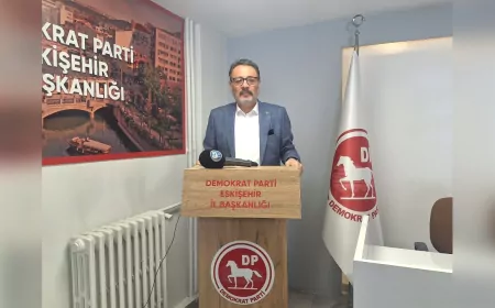 DP İl Başkanı Hüseyin Özcan’dan Sert Eleştiriler: “Eskişehir Sahipsiz Değil, Bu Şehri Ortak Akılla Yönetin!”
