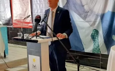 KÜTAHYA İYİ PARTİ'DE AHMET TEKDEMİR GÜVEN TAZELEDİ