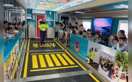 Jandarma Ekiplerinden Miniklere Uygulamalı Trafik Eğitimi