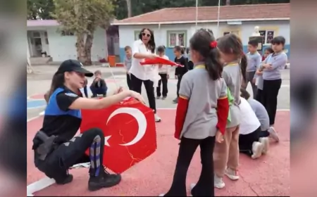 Antalya’da Uçurtma Şenliği: Minikler Gökyüzüne Umutlarını Bıraktı
