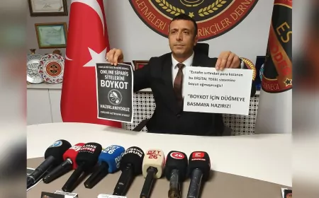 Murat Arnik’ten Online Yemek Platformlarına Tepki: “Esnafı Zarar Ettiren Bu Düzen Değişmeli”