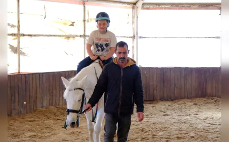 Kocaeli Büyükşehir Belediyesi'nden 400 Çocuğa Ücretsiz Binicilik Eğitimi