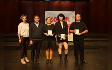 Dünya Çocuk Hakları Günü'nde Sahne Çocukların Oldu