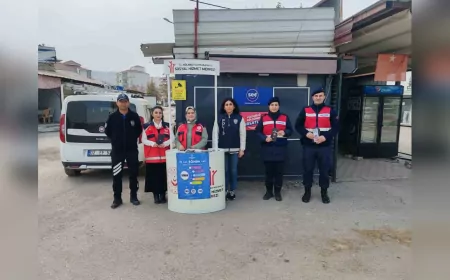 Gölbaşı’nda 25 Kasım Etkinliğinde Polis ve Jandarma Kadınlar İçin Sahadaydı