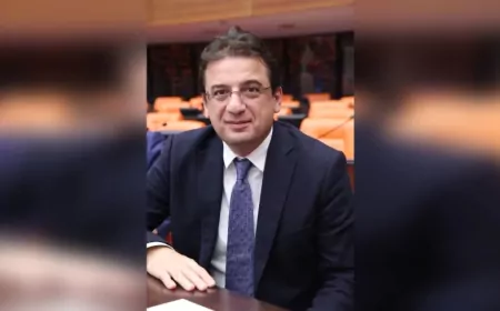 CHP İSTANBUL MİLLETVEKİLİ YUNUS EMRE: “DEMİRTAŞ VE KAVALA KARARLARI 18’İNCİ MADDE İHLALİDİR, SALIVERİLMEK ZORUNDADIR”