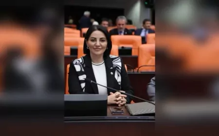 AK PARTİ İSTANBUL MİLLETVEKİLİ AV. ŞENGÜL KARSLI: “ADALET, KAPISINA ULAŞABİLENLERİN DEĞİL ULAŞMAKTA ZORLANANLARA YAKLAŞTIRILDIĞINDA DEĞER KAZANIR”