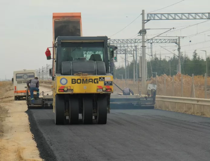 Eskişehir’de Hatboyu-3 Caddesi’nde Asfalt Yenileme Çalışmaları Başladı
