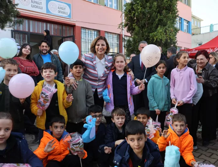 Başkan Ünlüce, “Köyümüzde Şenlik Var” Etkinliğinde Çocuklarla Buluştu