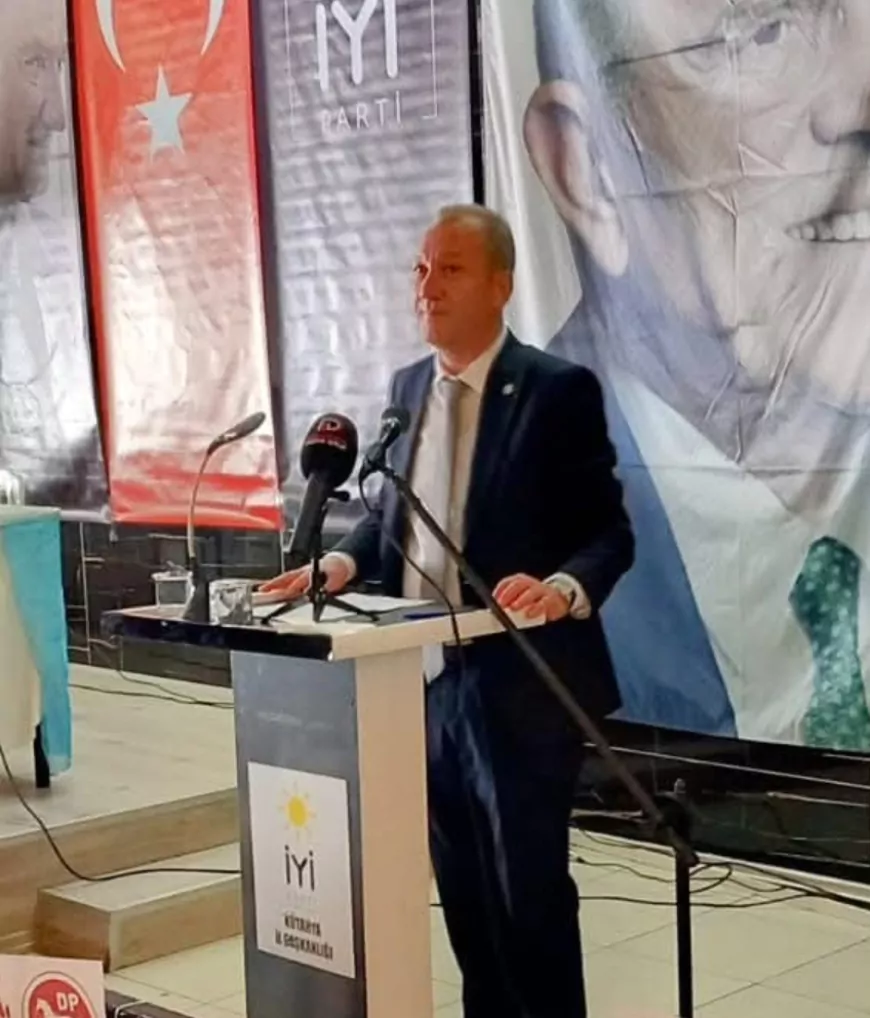 KÜTAHYA İYİ PARTİ'DE AHMET TEKDEMİR GÜVEN TAZELEDİ