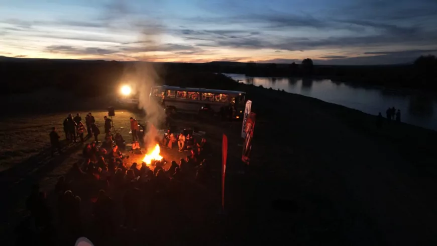 Kırşehir’de Cumhuriyet Haftası Kamp Ateşi ve Yürüyüşle Sona Erdi