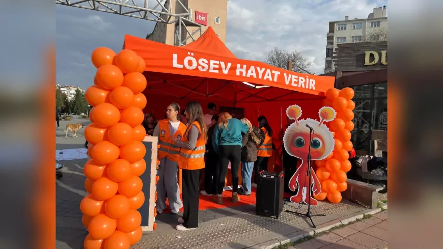 Eskişehir'de Umut Akımı Büyüyor: LÖSEV Turuncuya Boyuyor