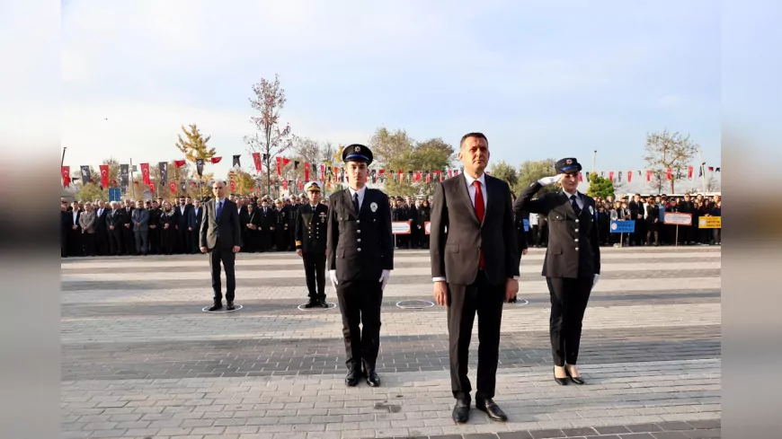 Beykoz’da 10 Kasım’da Atatürk’e Derin Saygı: Anıt Töreni, Sergi ve Deniz Üzerinde Anma