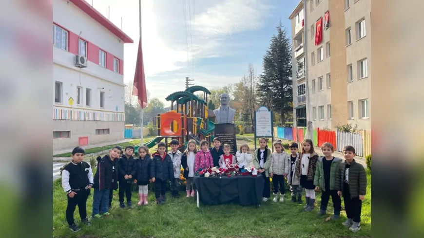 Odunpazarı Belediyesi Ata’sını Saygıyla Andı