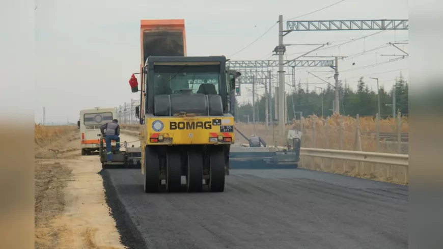 Eskişehir’de Hatboyu-3 Caddesi’nde Asfalt Yenileme Çalışmaları Başladı