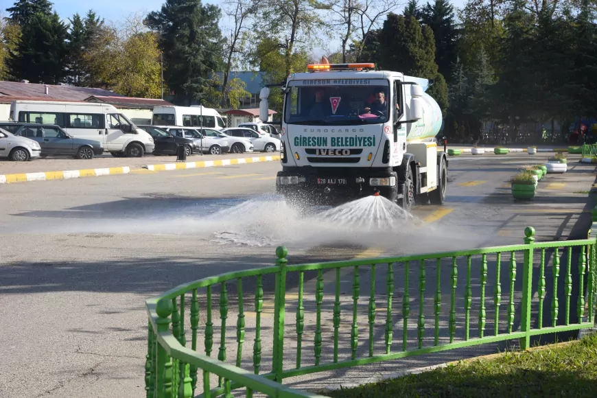 Giresun Belediyesi'nden Şehir Genelinde Yoğun Temizlik Mesaisi