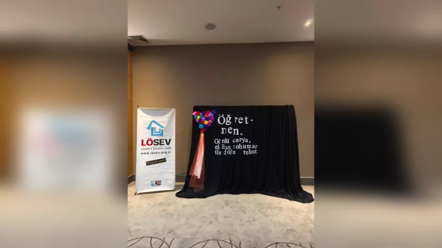 LÖSEV’den Öğretmenler Günü’ne Anlamlı Kutlama: “Çizgi Ötesi Öğretmenlik”