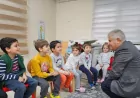 İl Millî Eğitim Müdürü Selehattin Kal’dan Minik Kalplere Anlamlı Ziyaret