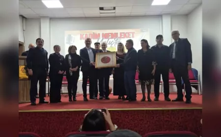 Mihalıççık’ta “Kadim Memleketim Malıç” Türkü ve Şiir Gecesi Coşkuyla Kutlandı