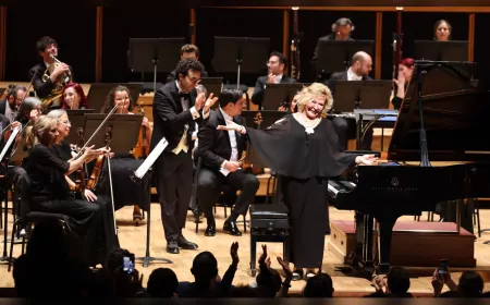 İsmet İnönü, Mozart’ın Eserleriyle İzmir’de Anıldı