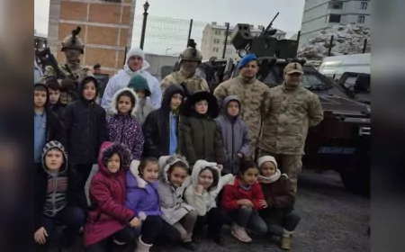 Bayburt’ta Öğrencilere Yerli Jandarma Ekipmanları Tanıtıldı