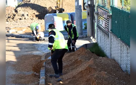 Mustafakemalpaşa Mahallesi’nde Asfalt ve Tretuvar Çalışmaları Devam Ediyor