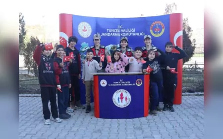 Tunceli Jandarması, Yerli ve Milli Teknoloji Ürünlerini Öğrencilerle Buluşturdu