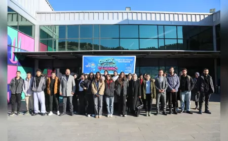 Van Büyükşehir Belediyesi’nden Öğrencilere Tarih Yolculuğu