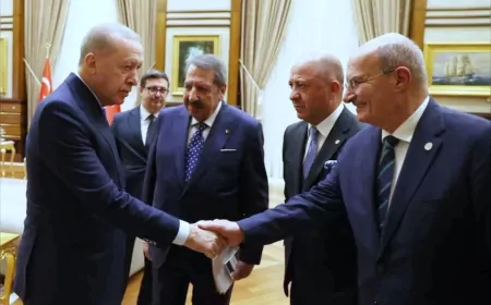 Cumhurbaşkanı Recep Tayyip Erdoğan, ATO Başkanı Gürsel Baran’ın da Yer Aldığı Heyeti Kabul Etti