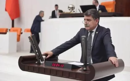 CHP Kocaeli Milletvekili Prof. Dr. Mühip Kanko: “Sağlık Sistemi Çöküşte, Meclis İşlevsizleştirildi”