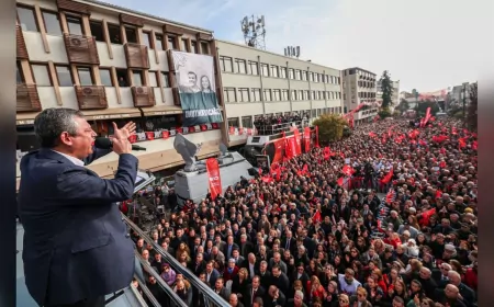 Özgür Özel Edirne’de Konuştu: “Baba Evinin Tapusu Atatürk’e Kayıtlıdır”