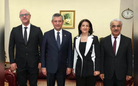 CHP Genel Başkanı Özgür Özel ve DEM Parti Heyeti Ortak Basın Açıklaması Yaptı