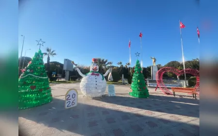 Dalaman’da 2026 Pet Şişe, Kardan Adam ve Çam Ağacına Dönüştü