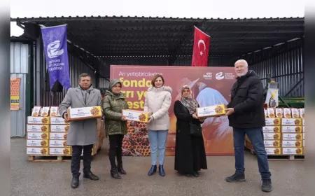 Eskişehir Büyükşehir Belediyesi’nden Arıcılara Büyük Destek: “Siz Yeter ki Üretmeye Devam Edin”