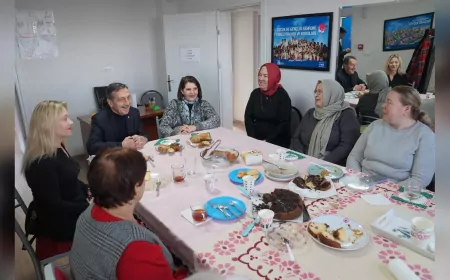 Başkan Ahmet Ataç Belde Evi Kursiyerleriyle Buluştu