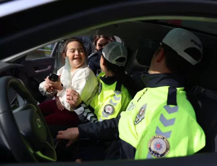 Emniyet Genel Müdürlüğü’nden Dünya Engelliler Günü’ne Özel Anlamlı Program