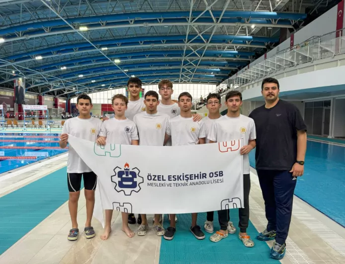 Özel EOSB MTAL'den Çifte Şampiyonluk: Voleybol ve Yüzmede Eskişehir Birincisi