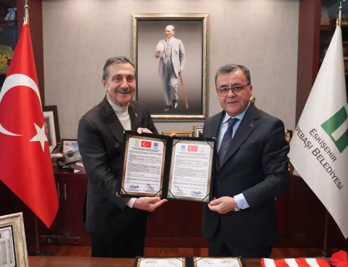 Tepebaşı ve Altıeylül Belediyeleri Kardeş Şehir Oldu