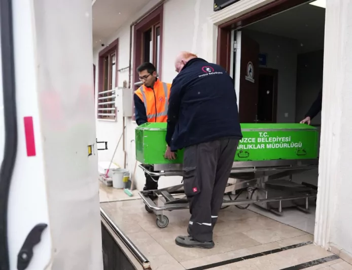 Düzce Belediyesi’nden Uçakla Ücretsiz Cenaze Nakli Hizmeti