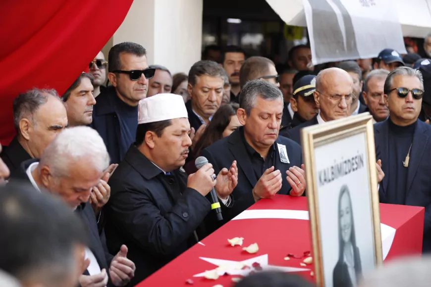 Manisa’nın İlk Kadın Belediye Başkanı Gülşah Durbay Son Yolculuğuna Uğurlandı
