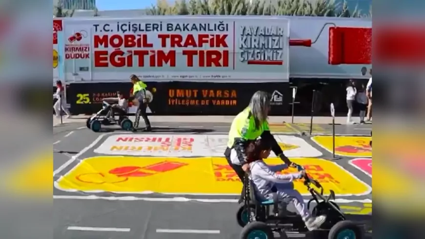 Ankara’da Çocuklara Mobil Tır ile Uygulamalı Trafik Eğitimi