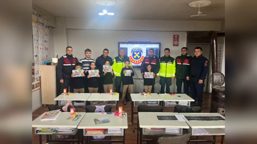 Tokat Reşadiye’de Öğrencilere Jandarmadan Trafik Eğitimi