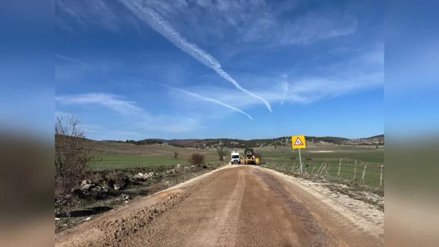 Eskişehir Büyükşehir Belediyesi’nden Kırsalda Yoğun Yol Mesaisi