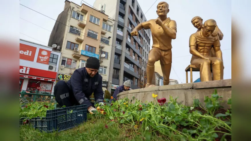 Eskişehir Büyükşehir Belediyesi’nden Kışa Renkli Dokunuş: 410 Bin Menekşe ile Şehir Güzelleşecek