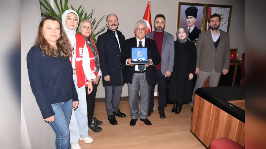 Türk Kızılay Balıkesir Şubesinden İl Millî Eğitim Müdürlüğüne Ziyaret